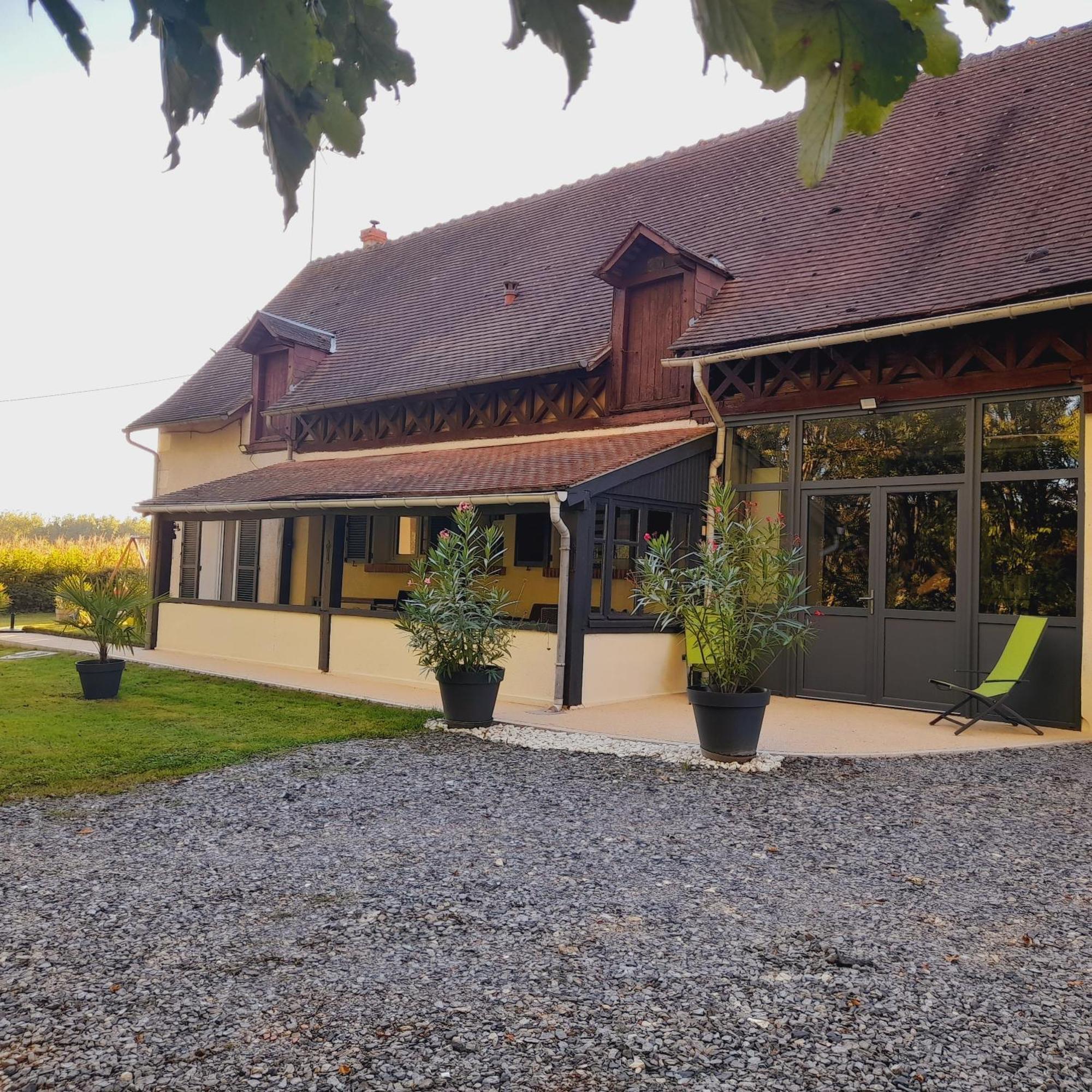 Gite Les Vignes Du Chateau - 4 Personnes Gehee 외부 사진